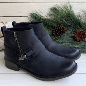 NEW UGG Boots SIZE 10